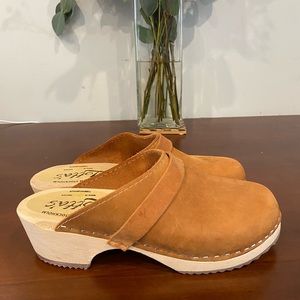 Lotta from Stockholm Classic Brown Clogs in Oiled Nubuck Leather size 37 NWOT